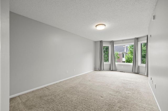 5970 W 16th Street 711, Saint Louis Park, MN 55416
