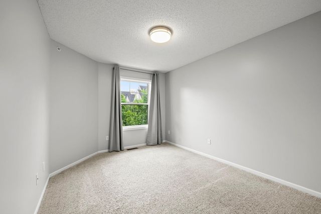 5970 W 16th Street 711, Saint Louis Park, MN 55416