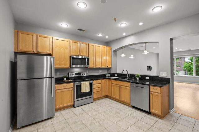 5970 W 16th Street 711, Saint Louis Park, MN 55416