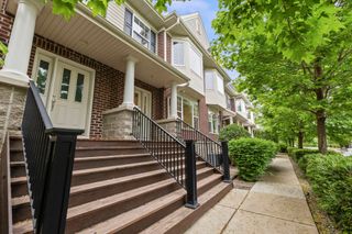 5970 W 16th Street 711, Saint Louis Park, MN 55416