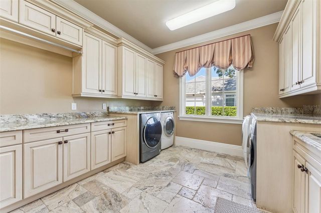9225 BEVINGTON LANE, Orlando, FL 32827