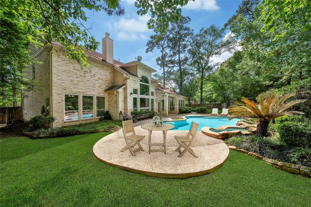 19 Millwright Place, The Woodlands, TX 77382