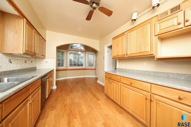 2212 S Main Ave Avenue, Sioux Falls, SD 57105