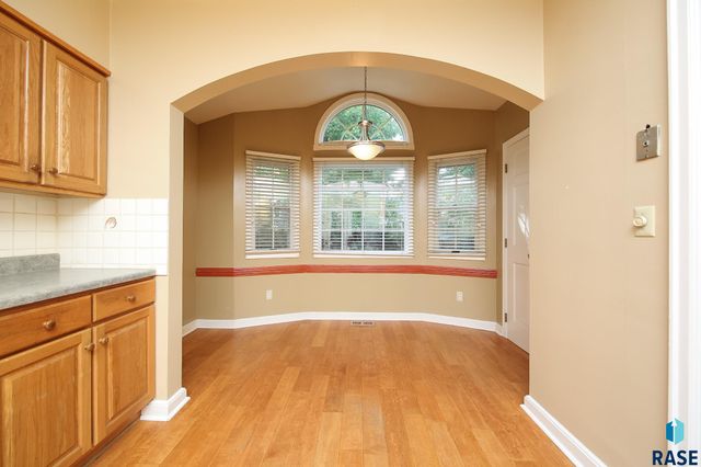 2212 S Main Ave Avenue, Sioux Falls, SD 57105