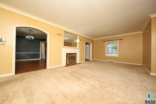 2212 S Main Ave Avenue, Sioux Falls, SD 57105