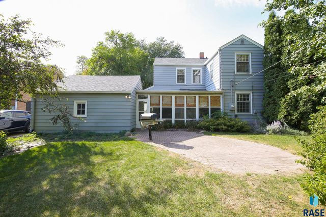 2212 S Main Ave Avenue, Sioux Falls, SD 57105