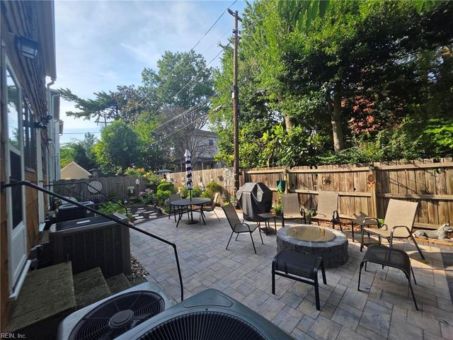 714 Redgate Ave Apt 5, Norfolk, VA 23507