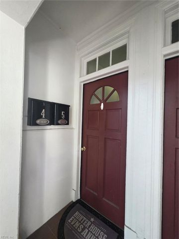 714 Redgate Ave Apt 5, Norfolk, VA 23507