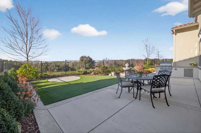 1144 Hogarth Way, El Dorado Hills, CA 95762