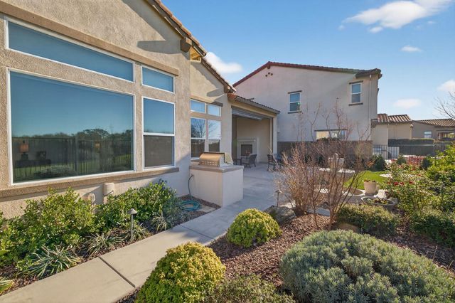 1144 Hogarth Way, El Dorado Hills, CA 95762
