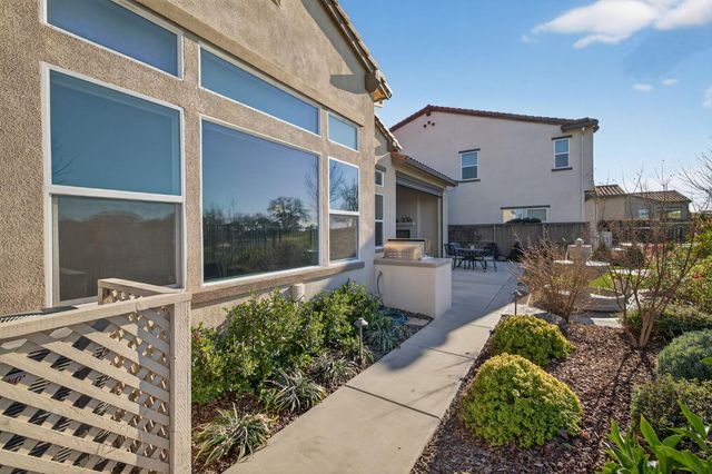 1144 Hogarth Way, El Dorado Hills, CA 95762