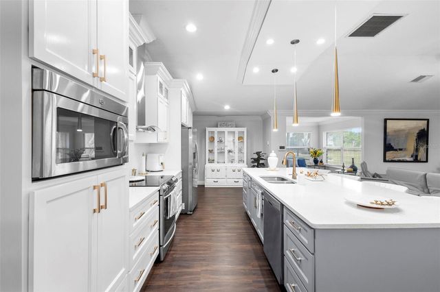 1476 STEEPLECHASE LANE, Deltona, FL 32725