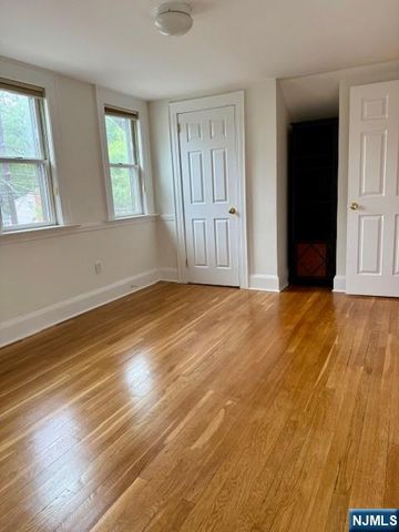 46 Grove Street 2, Waldwick, NJ 07463