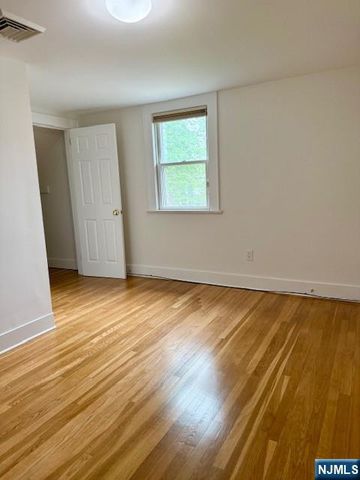 46 Grove Street 2, Waldwick, NJ 07463