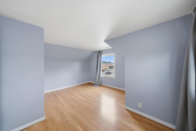 1517 E Roosevelt Road, Wheaton, IL 60187