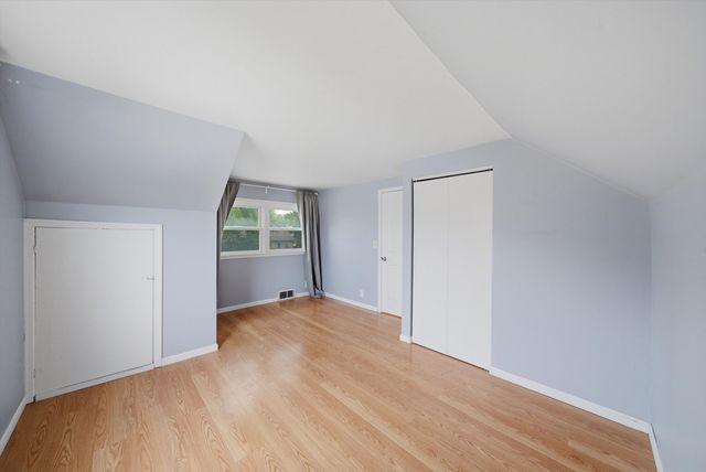 1517 E Roosevelt Road, Wheaton, IL 60187