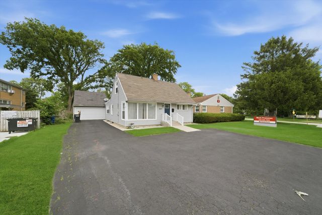 1517 E Roosevelt Road, Wheaton, IL 60187