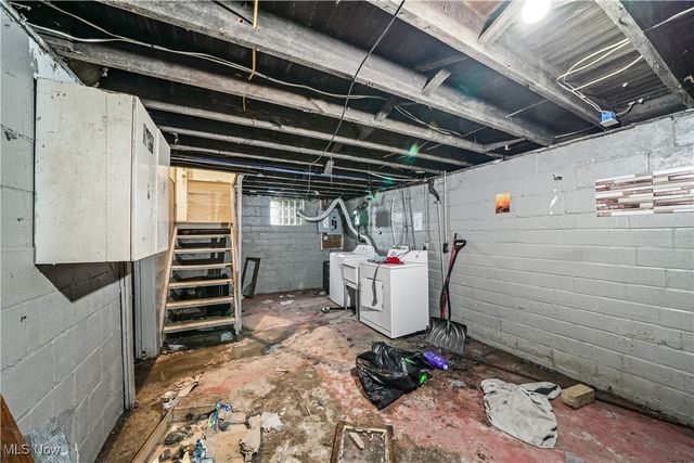 1197 Carey Avenue, Akron, OH 44314