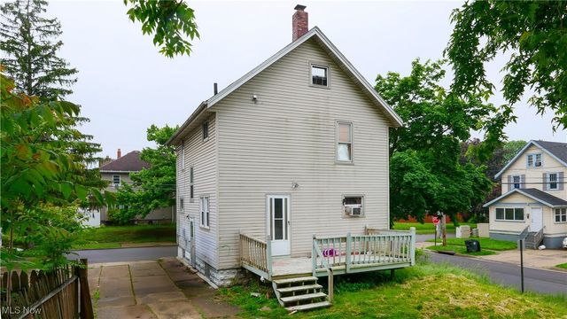 1197 Carey Avenue, Akron, OH 44314