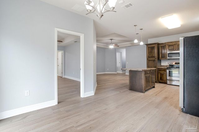 970 John Deere Ln, Cantonment, FL 32533