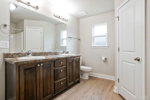 970 John Deere Ln, Cantonment, FL 32533