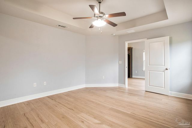 970 John Deere Ln, Cantonment, FL 32533