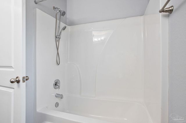 970 John Deere Ln, Cantonment, FL 32533