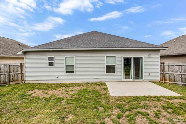 970 John Deere Ln, Cantonment, FL 32533