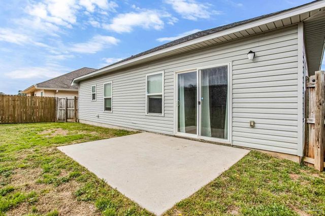 970 John Deere Ln, Cantonment, FL 32533