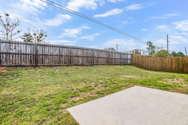 970 John Deere Ln, Cantonment, FL 32533