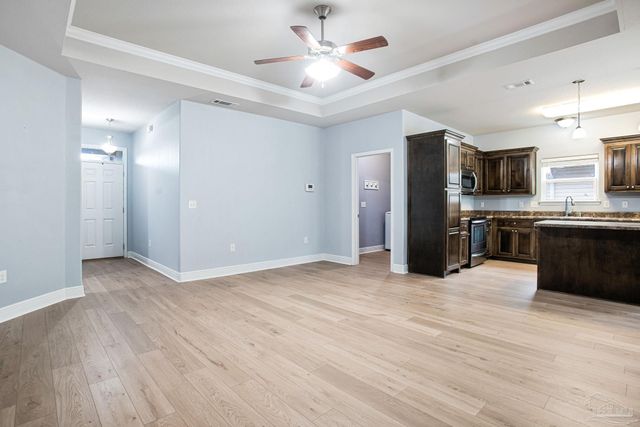 970 John Deere Ln, Cantonment, FL 32533