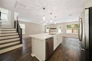 101 N Villa Oaks Drive, The Woodlands, TX 77382