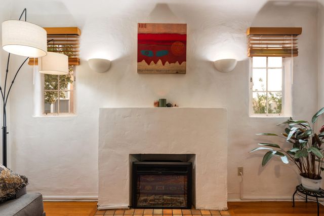 1208 Lead Avenue SW, Albuquerque, NM 87102