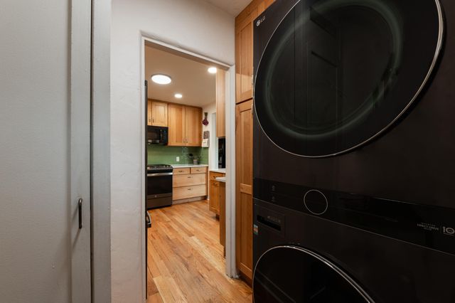 1208 Lead Avenue SW, Albuquerque, NM 87102