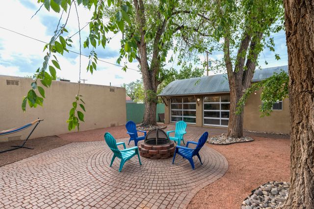 1208 Lead Avenue SW, Albuquerque, NM 87102