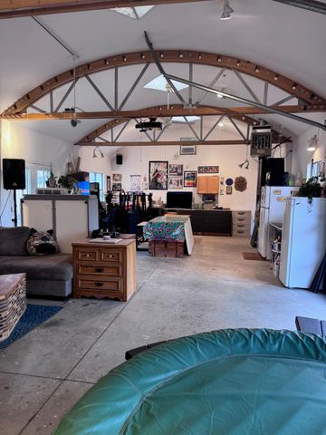 1208 Lead Avenue SW, Albuquerque, NM 87102