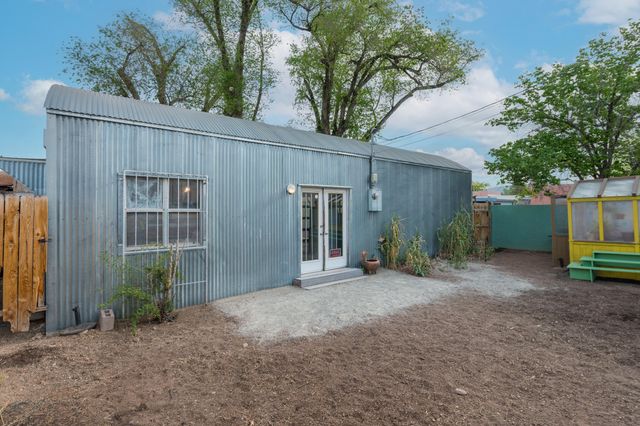 1208 Lead Avenue SW, Albuquerque, NM 87102