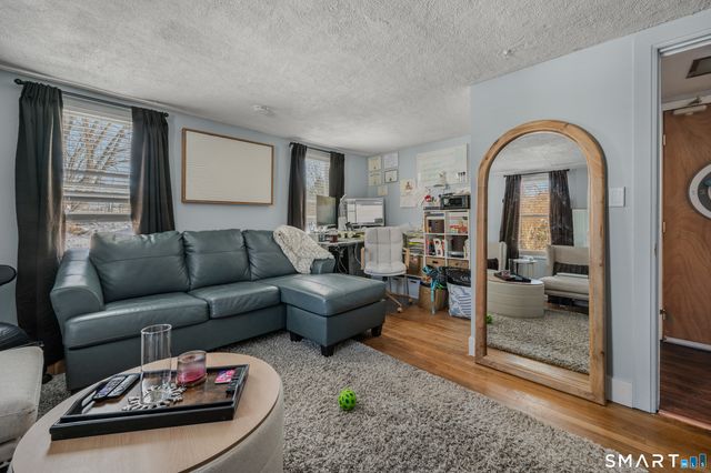 349 Naubuc Avenue A, Glastonbury, CT 06033