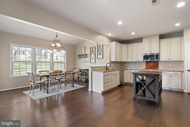 103 PIERCE LN, Kennett Square, PA 19348