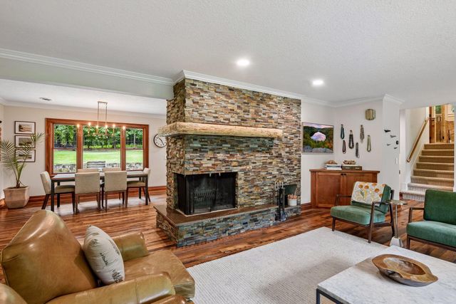 27885 Woodside Road, Excelsior, MN 55331