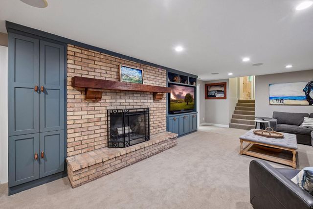 27885 Woodside Road, Excelsior, MN 55331