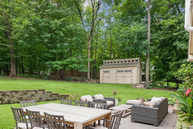 27885 Woodside Road, Excelsior, MN 55331