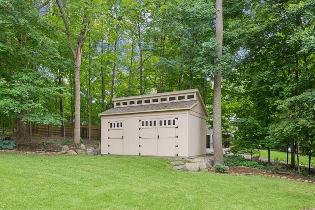 27885 Woodside Road, Excelsior, MN 55331
