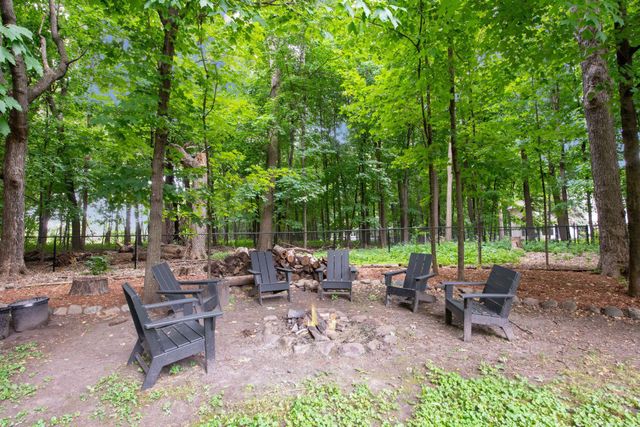 27885 Woodside Road, Excelsior, MN 55331