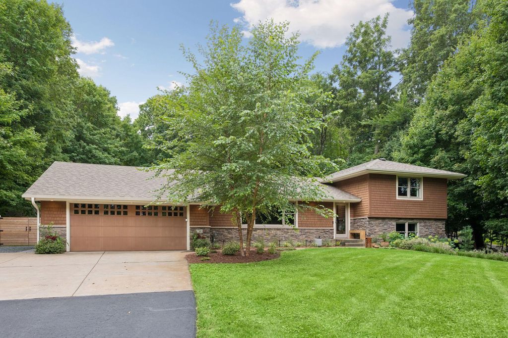 27885 Woodside Road, Excelsior, MN 55331 — photo 4