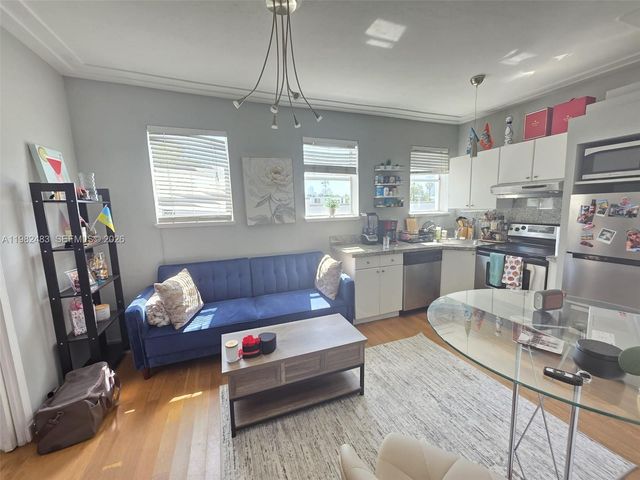 1027 Pennsylvania Ave 304, Miami Beach, FL 33139