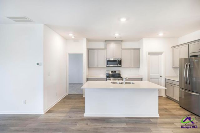 123 Oconee Trl, Perry, GA 31069