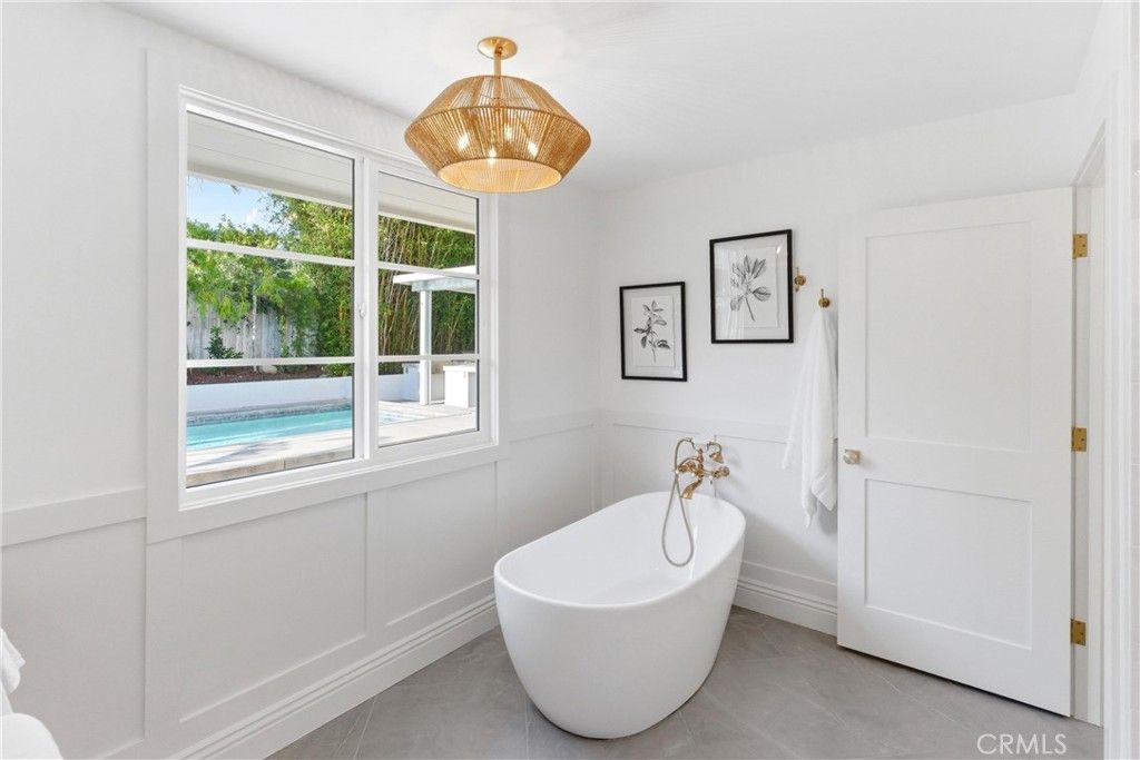 Image 17 of property listing at 1956 Flamingo Drive, Costa Mesa, CA 92626