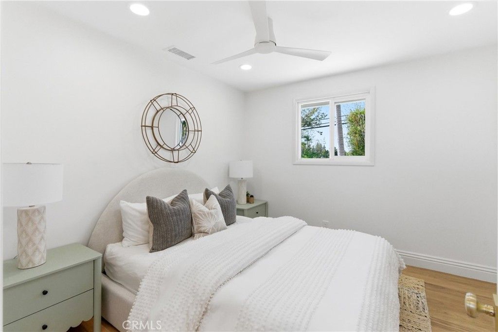 Image 21 of property listing at 1956 Flamingo Drive, Costa Mesa, CA 92626