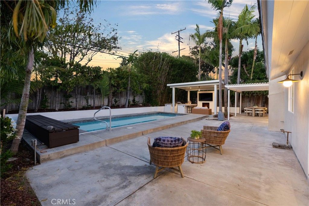 Image 27 of property listing at 1956 Flamingo Drive, Costa Mesa, CA 92626